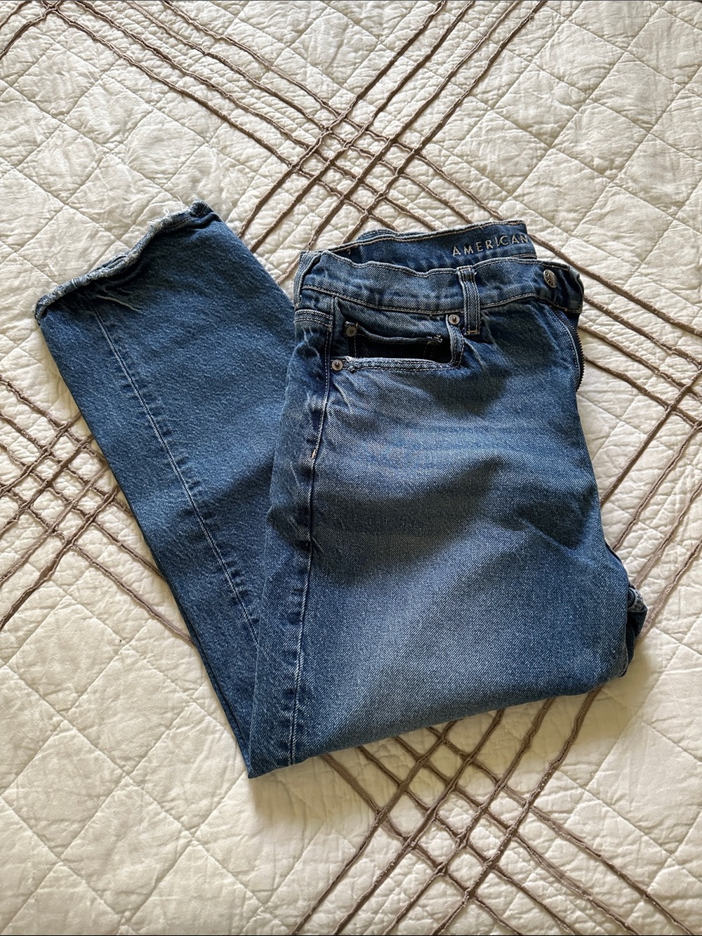 American Eagle Outfitters High-Rise Dark Blue Jeans